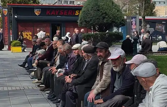 Kayseri'de asgari ücretin altında emekli maaşı alanlarla ilgili dikkat çeken gelişme! Bakın kim destek verecek?
