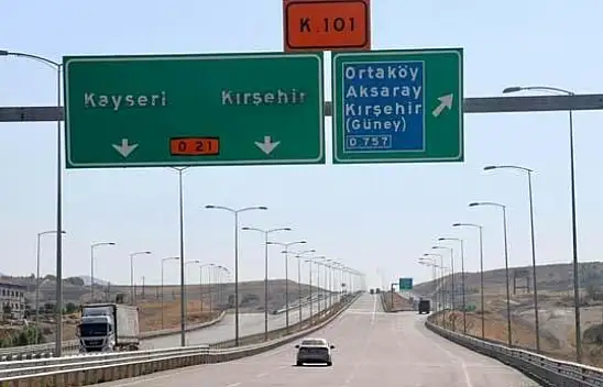 Kayseri'de bayram dönüşü trafiği: Kavşaklar kapatıldı