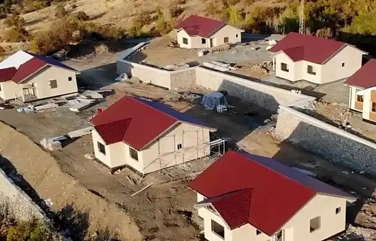 Kayseri'de Belediyeden çağrı: Çelik Evler ile merkeze yerleşmek isteyenler acil başvuru yapsın