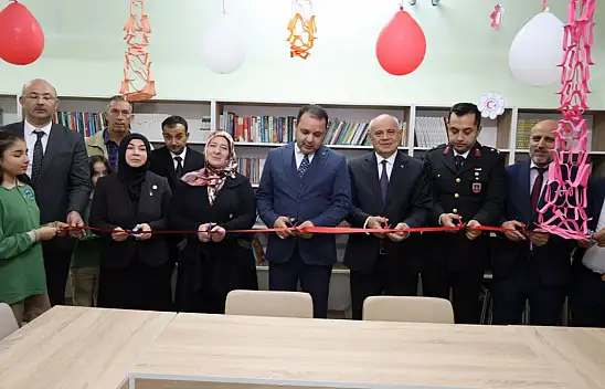Kayseri'de bir okula daha kütüphane kazandırıldı!
