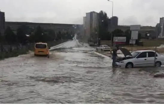 Kayseri'de bugün 6 ilçede görülecek! Meteoroloji saat vererek uyardı
