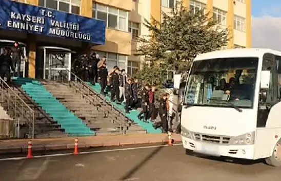 Kayseri'de büyük operasyon! Aylarca izlendiler, tek tek yakalandılar
