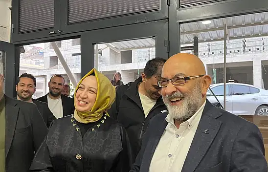 Kayseri'de çarşı pazar ziyareti yapan AK Partili vekil Cıngı: Şikayet yok, verilene şükür var!