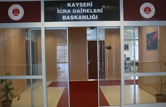 Kayseri'de Çay Bağlarında kimin milyonluk villası icralık oldu!