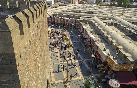Kayseri'de çek patlaması! 200 milyona dayandı