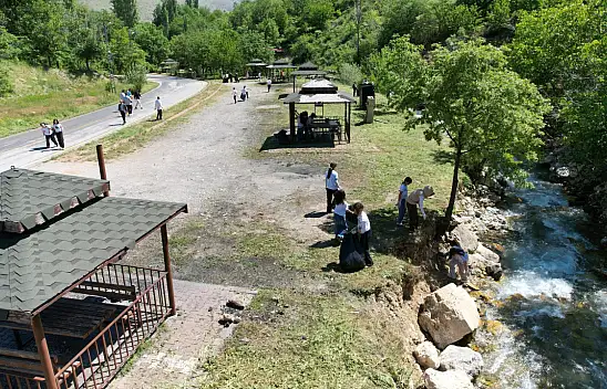 Kayseri'de çoluk çocuk herkes o bölgeye dağıldı!