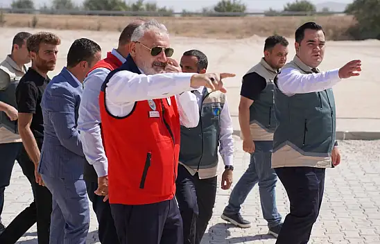 Kayseri'de dev tarım yatırımı için kritik ziyaret: Jeotermal sera projesi incelendi!