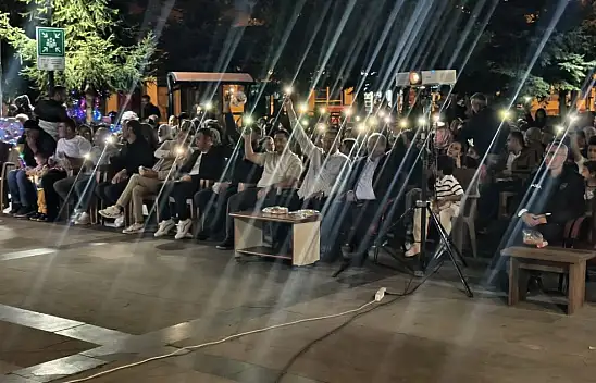 Kayseri'de dikkat çeken hareketlilik! İlçe meydanı doldu taştı