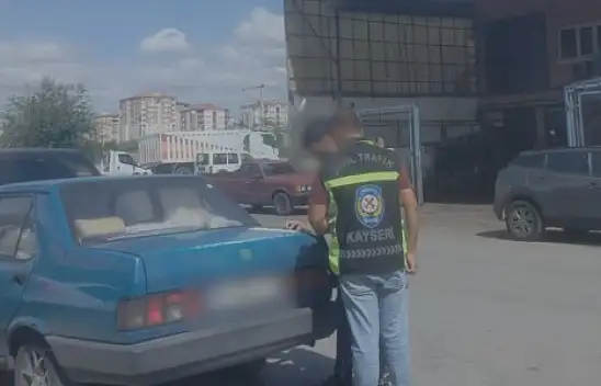 Kayseri'de drift yapan sürücünün ehliyeti kalıcı olarak iptal edildi