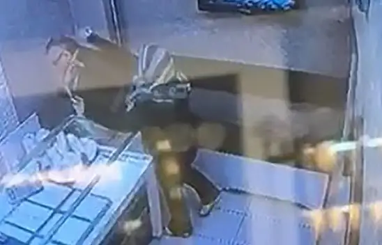 Kayseri'de esnafa saldırı! İşte o görüntüler