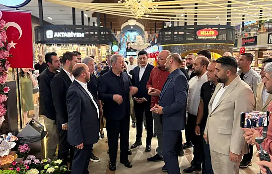 Kayseri'de herkesin konuştuğu adrese bu kez Hulusi Akar gitti