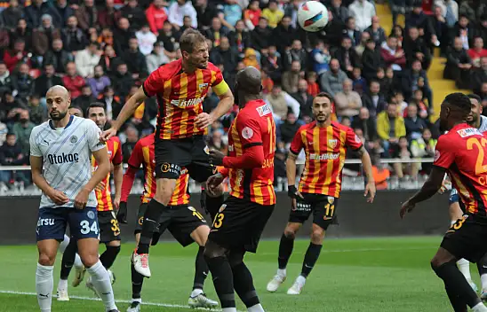 Kayseri'de ilk yarıda 4 gol var!