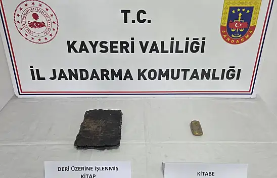 Kayseri'de jandarmadan operasyon: Araçtan tarihi servet çıktı!