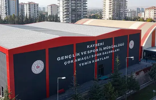 Kayseri'de kapalı tenis kortları ve çok amaçlı spor salonu hizmette