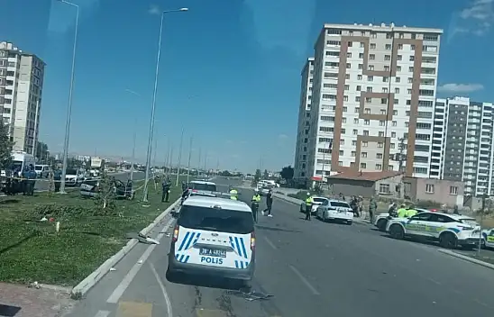 Kayseri'de kaza: Ölü ve yaralı var