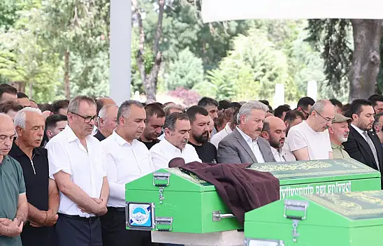 Kayseri'de kaza sonrası hayatını kaybeden genç kadına son veda