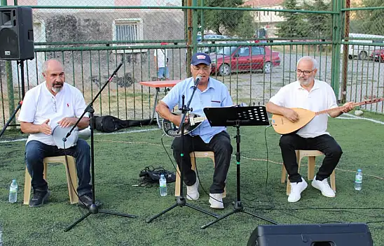 Kayseri'de konser: Mahalleliler koro oluşturdu!