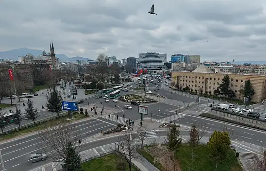 Kayseri'de meydan trafiğe kapatılıyor! Saati belli oldu