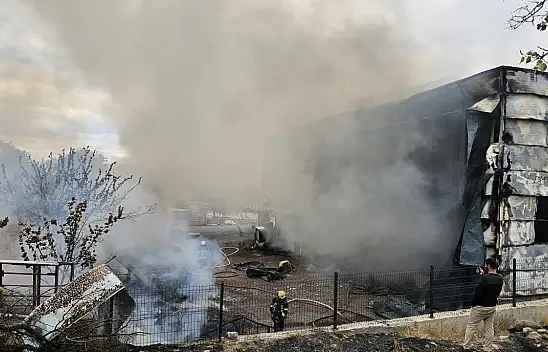 Kayseri'de mobilya fabrikasında yangın