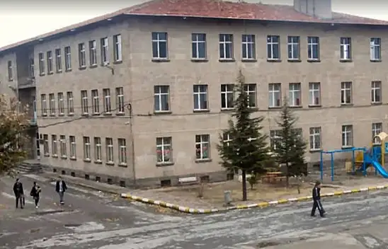 Kayseri'de o okul baştan sona yenileniyor!