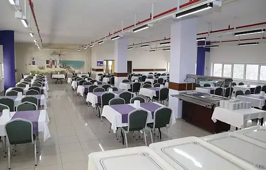 Kayseri'de öğrenciler merakla bekliyordu! O yemekhane bugün açıldı! 12 bin kişilik yemek çıkıyor