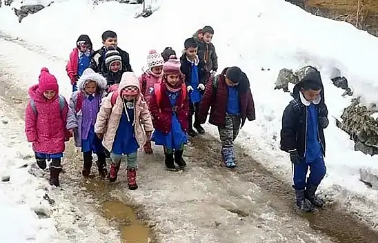 Kayseri'de öğrencilerin okul yolu çilesi Meclis gündeminde!