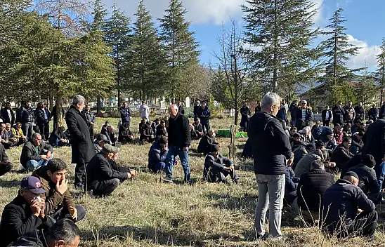 Kayseri'de öldürülen kadın memleketinde toprağa verildi