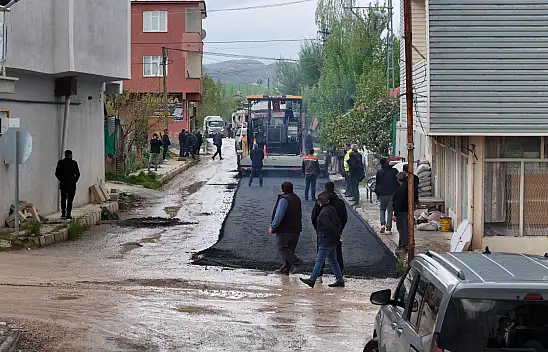 Kayseri'de önemli cadde yenileniyor! Sarız'da asfalt çalışmaları başladı