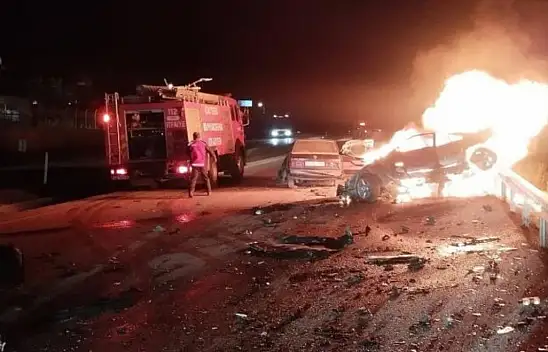 Kayseri'de otomobil kaza sonrası alev aldı: 1 ölü 5 yaralı!