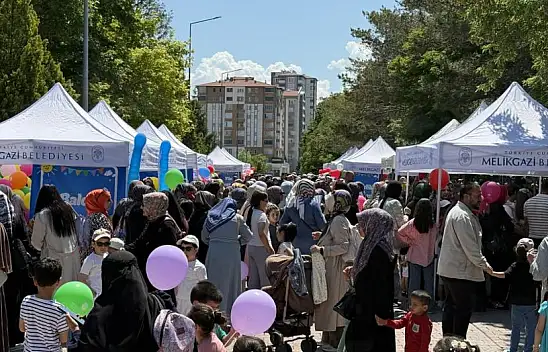 Kayseri'de parkta şenlik düzenledi