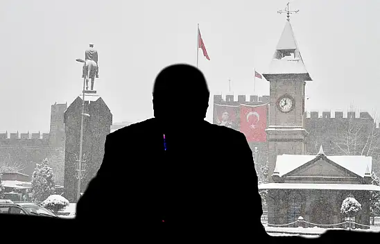 Kayseri'de pazar gününe dikkat! Rekor kıran o isim 40 yıl sonra Başkanlığa veda etmeye hazırlanıyor