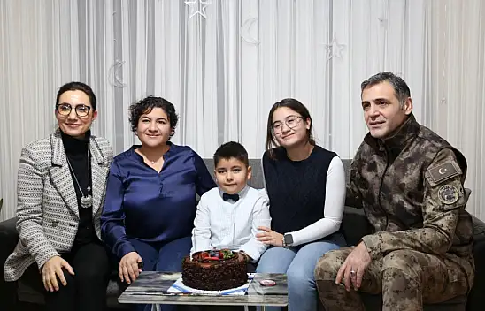 Kayseri'de şehit ve gazi çocuklarının karne sevinci paylaşıldı