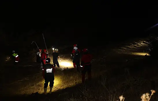 Kayseri'de sel kabusu: Suya kapılan vatandaşı arama çalışmaları sürüyor