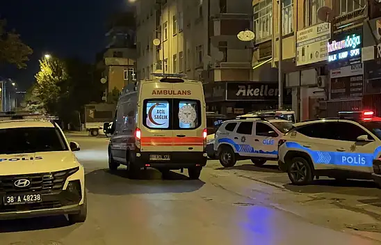 Kayseri'de sokak ortasında bıçaklı saldırı: 1 ölü, 1 yaralı