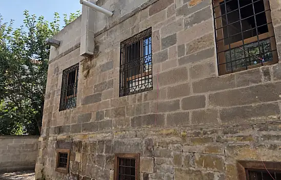 Kayseri'de tarihe fiyat biçildi! Osmanlı Sokağı'ndaki konak satışta