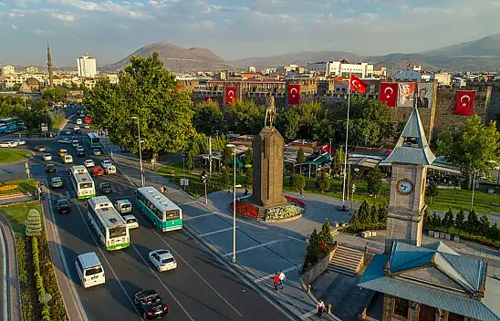 Kayseri'de trafiğe kayıtlı 544 bin araçtan kaçı otomobil çıktı? İşte o rakam!