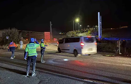 Kayseri'de trafik kazası: 3 ölü, 1 yaralı