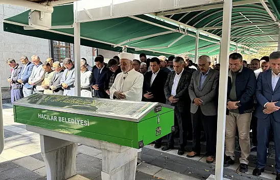 Kayseri'de trafik kazasında hayatını kaybeden Hasan öğretmen toprağa verildi