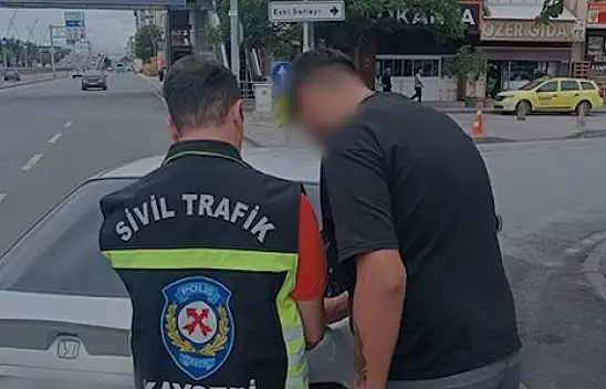 Kayseri'de trafikte şiddet pahalıya patladı: Araçlar men edildi, ehliyetlere el konuldu