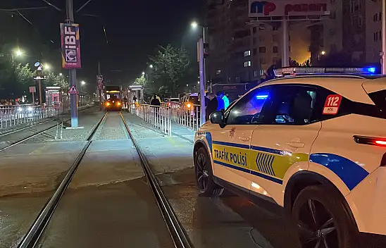 Kayseri'de tramvay yayaya çarptı