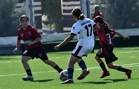 Kayseri'de U15 Kızlar Ligi'nde nefes kesen mücadele! 3-1 sona erdi