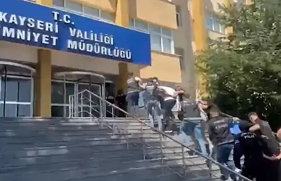 Kayseri'de uyuşturucu şebekesi çökertildi!