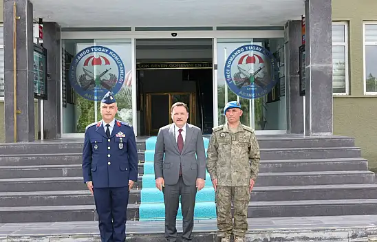 Kayseri'de yeni komutanlar göreve başladı