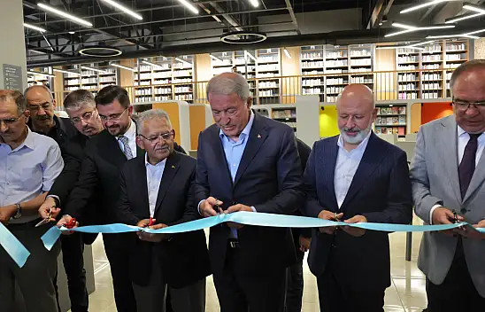 Kayseri'de yeni kütüphane kapılarını açtı!