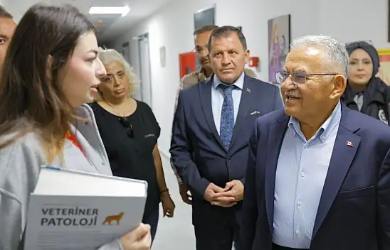 Kayseri'de yeni yurt heyecanı! Büyükkılıç öğrencilerle buluştu