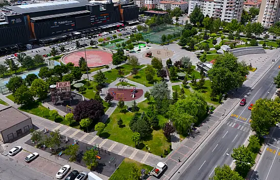 Kayseri'de yeşil alanlarda hummalı çalışma: Park ve refüjlerde yeni görünüm!