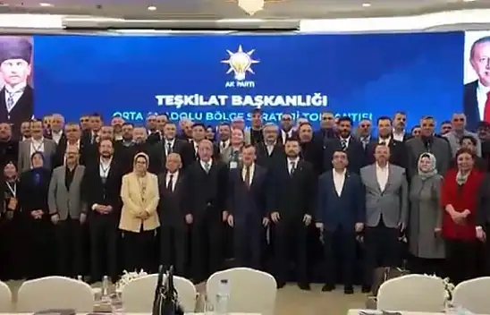 Kayseri'de zirve: 8 ilin AK Parti Teşkilatı Kayseri'de buluştu