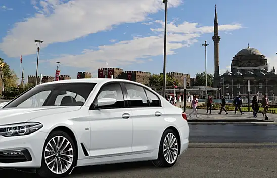 Kayseri'deki 100 yıllık şirket bünyesindeki otomobil ve kamyonları satışa çıkardı