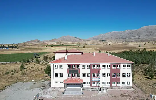 Kayseri'deki okulda dikkat çeken değişiklik!