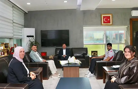 Kayseri'den dünya kürsüsüne! İl Müdürü tebrik etti